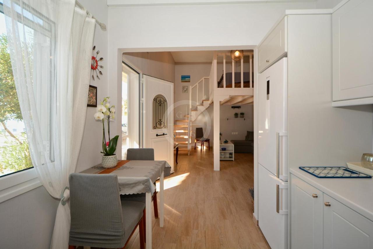 Ava Apartamento Ermioni